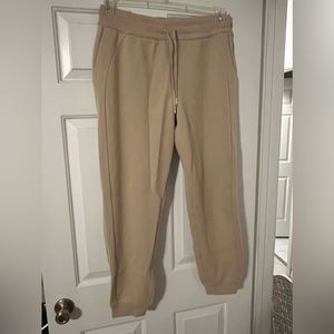 Lululemon Scuba jogger size 12
